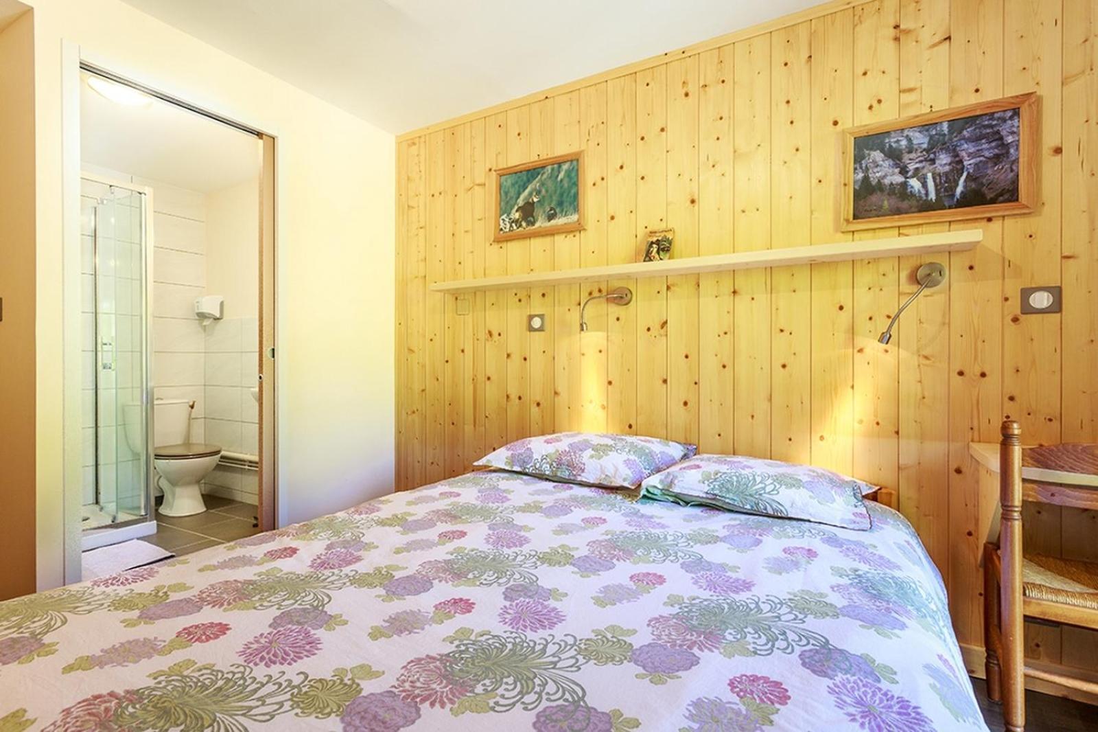 Gite Auberge L'Herbe Tendre Saint-Pierre-dʼEntremont Kamer foto